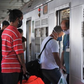 COVID-19: Prefeitos da Região Metropolitana divergem de Melo e cobram Bandeira Preta ou até lockdown em toda&nbsp;Região