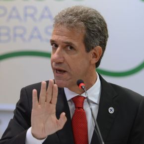 Se nenhuma medida mais for tomada, ‘Chegaremos a 500 mil mortos em julho’, diz Arthur Chioro, ex-Minstro da Saúde&nbsp;(Vídeo)