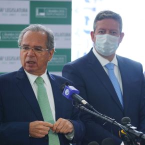 Bolsonaro e Guedes querem tirar Vale Alimentação de milhões de trabalhadores para bancar mudança no Imposto de&nbsp;Renda