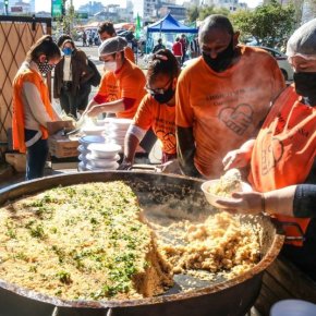 DIAS E GESTOS DE SOLIDARIEDADE (Por Selvino&nbsp;Heck)