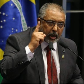 Diante da Democracia ameaçada, a defesa da Constituição (Por Paulo&nbsp;Paim)