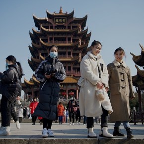 Primeiro caso de covid-19 foi de vendedora em mercado de animais de Wuhan, mostra&nbsp;pesquisador