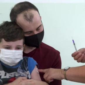 Ômicron aumenta os casos de infecção de brasileiros dentro de&nbsp;casa