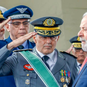 PEC dos militares evita que Brasil se transforme em uma república de bananas (Por Carlos&nbsp;Wagner)