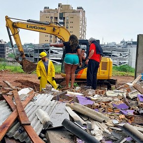 “Donos da Cidade” no comando? Prefeitura de Porto Alegre derruba criminosamente casas em Quilombo&nbsp;Urbano