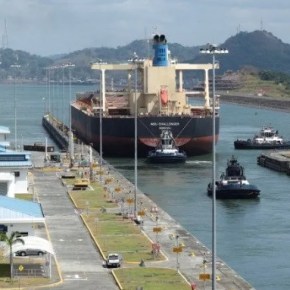Depois de anunciada por Trump e BlackRock, China suspende venda dos Portos do Canal do&nbsp;Panamá