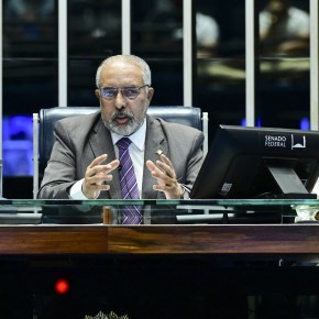 No Senado, Audiência promovida por Paim expõe problemas da precarização e “pejotização” do&nbsp;trabalho