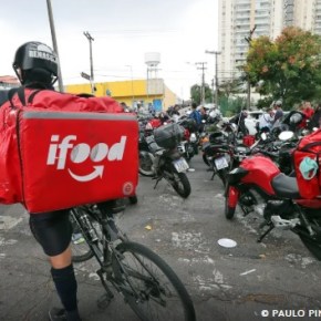 Entregadores do iFood Repudiam Nova Modalidade com Controle de Jornada e Taxa Mínima por entrega de R$&nbsp;3,30