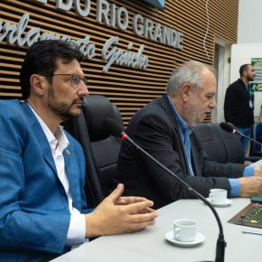 Aumento no valor da Contribuição do IPE SAÚDE afastou mais de 100 mil usuários, denuncia Deputado Halley&nbsp;Lino