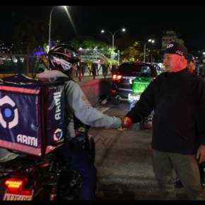 Diosdado Cabello percorre ruas de Caracas e constata paz e tranquilidade nas Ruas da Venezuela (texto e&nbsp;fotos)