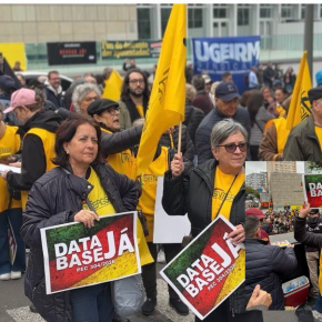 Pela PEC da Data-Base, SINTERGS soma forças com as demais categorias do funcionalismo estadual na Praça da&nbsp;Matriz